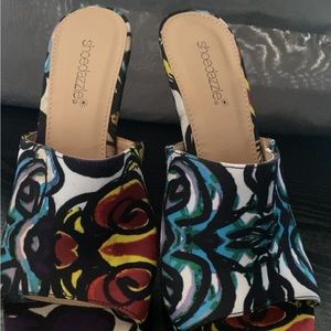 Shoedazzle heels size 11